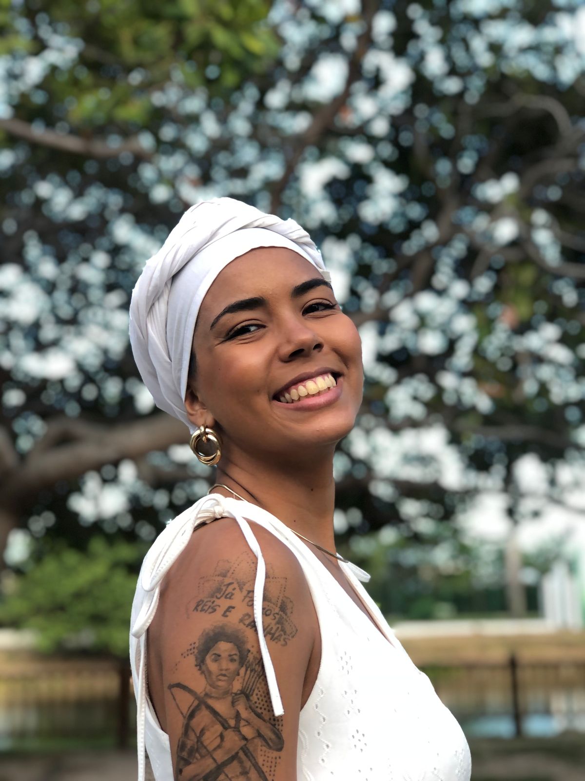 Aíla Cristhie <small> Analista de Comunicação</small>
